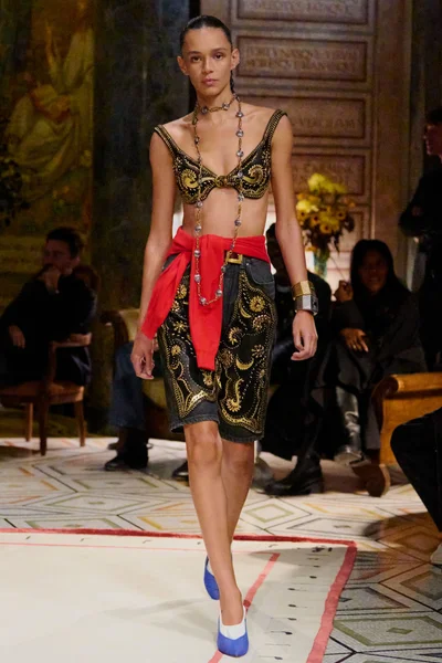 Look 73